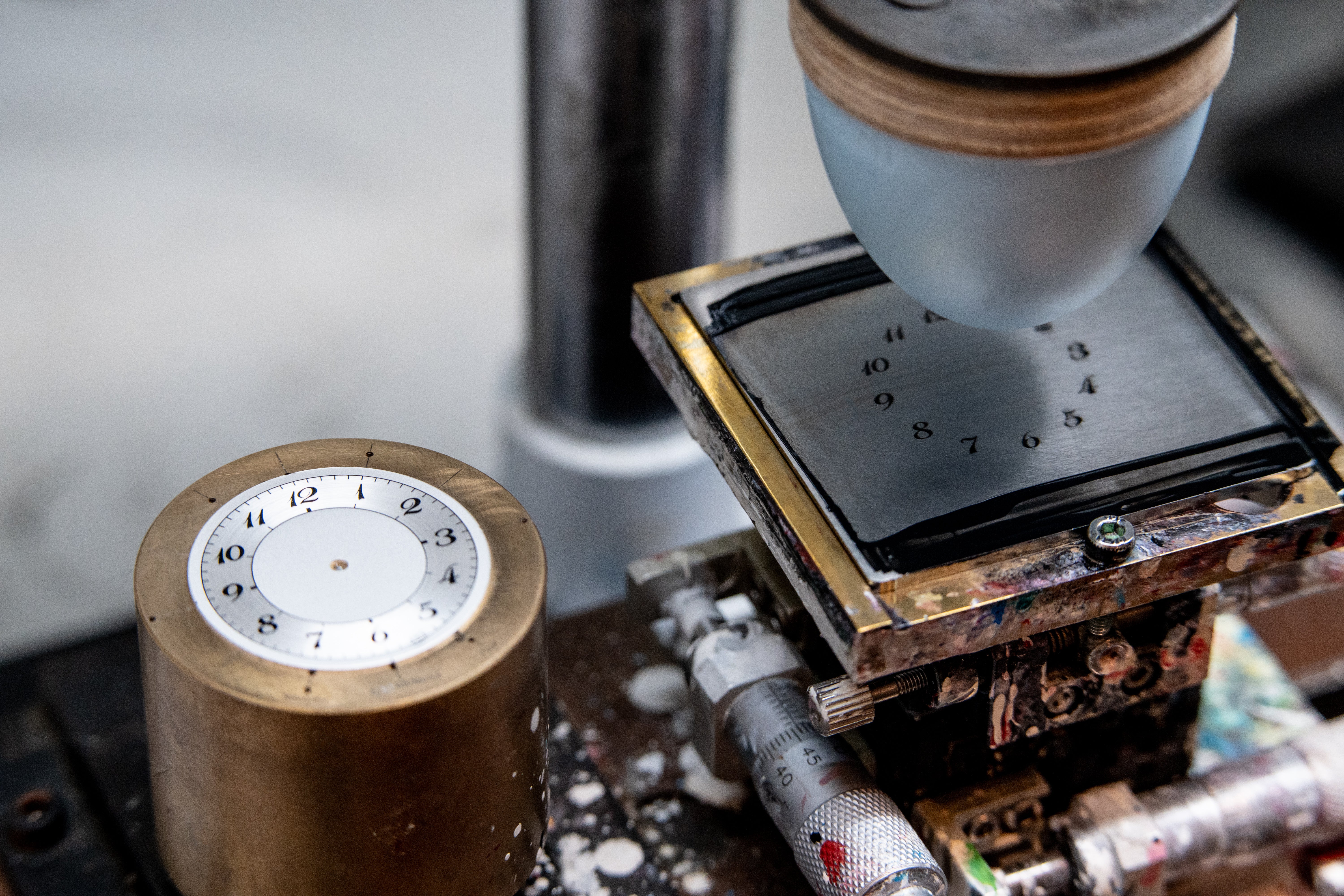 Pad printing a watch dial by EONIQ Atelier